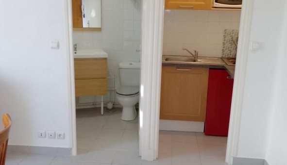Logement tudiant Studio à Montluon (03100)