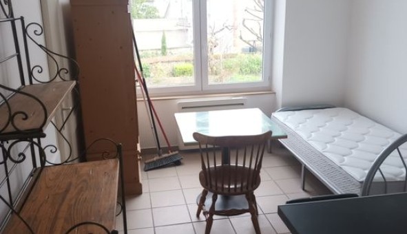 Logement �tudiant Studio &agrave; Montlu�on (03100)