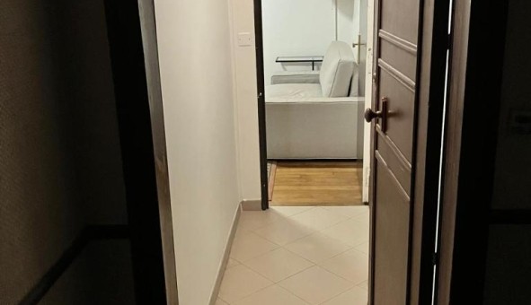 Logement tudiant Location Studio Vide Montreuil (93100)