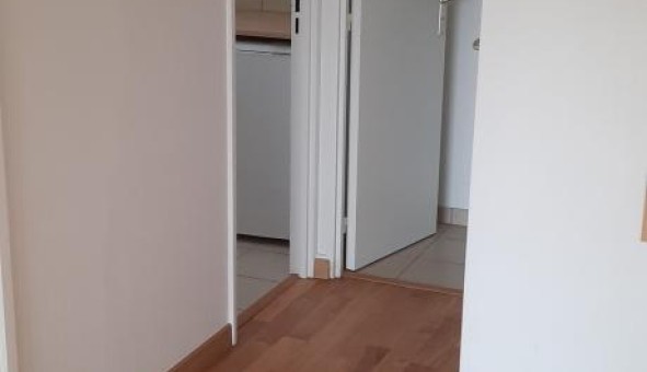 Logement �tudiant Studio &agrave; Montreuil (93100)