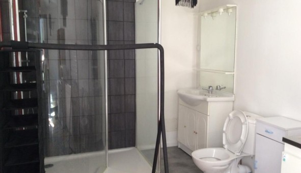 Logement tudiant Studio à Morires ls Avignon (84310)