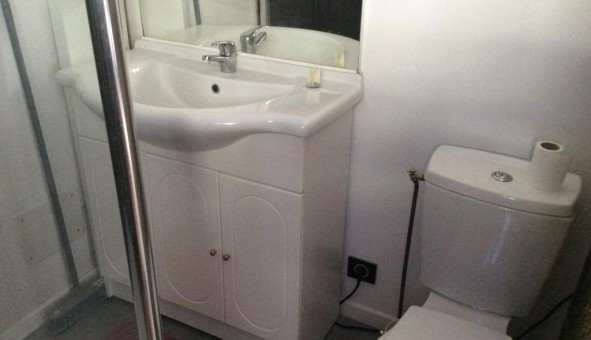 Logement tudiant Studio à Morires ls Avignon (84310)