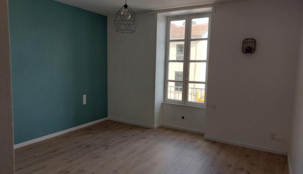 Logement �tudiant Studio &agrave; Mouilleron le Captif (85000)