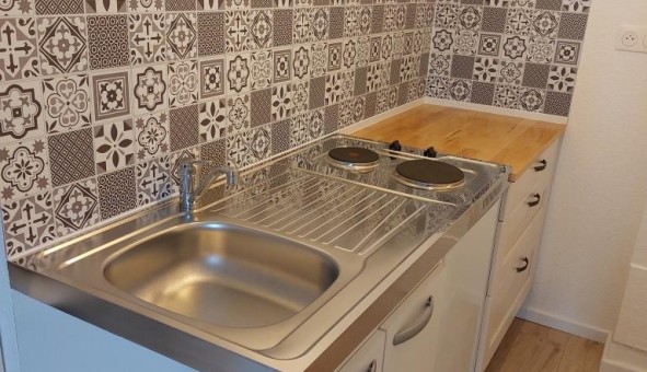 Logement �tudiant Studio &agrave; Mouilleron le Captif (85000)