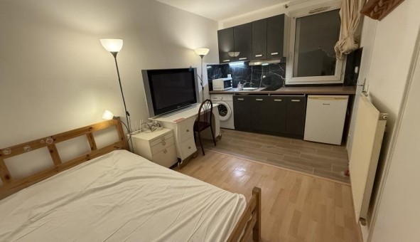 Logement tudiant Location Studio Vide Nanterre (92000)