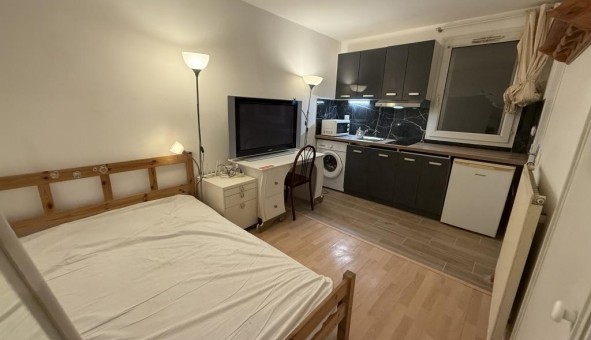Logement tudiant Studio à Nanterre (92000)