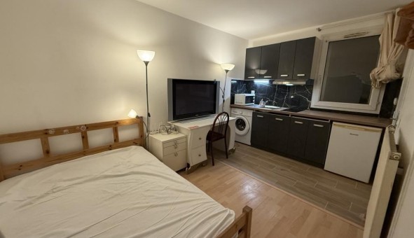 Logement tudiant Studio à Nanterre (92000)