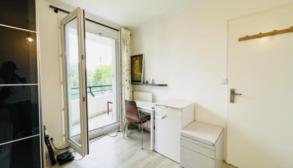Logement tudiant Studio à Nanterre (92000)