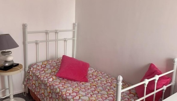 Logement tudiant Studio à Nanterre (92000)