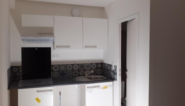 Logement tudiant Location Studio Vide Nanterre (92000)