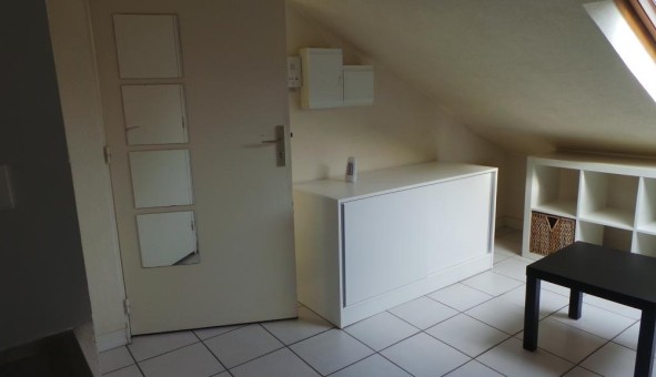 Logement tudiant Location Studio Vide Nantes (44200)