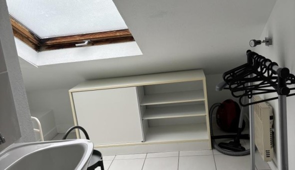Logement tudiant Location Studio Vide Nantes (44200)