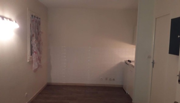 Logement tudiant Location Studio Vide Nantes (44200)
