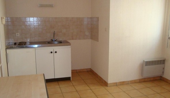Logement tudiant Location Studio Vide Nantes (44200)