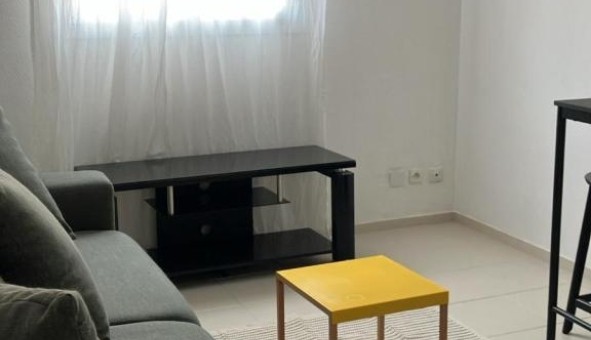 Logement tudiant Location Studio Vide Nantes (44200)