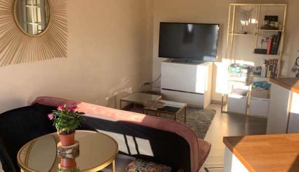 Logement tudiant Location Studio Vide Nantes (44200)