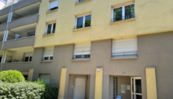 Logement tudiant Location Studio Vide Nantes (44200)