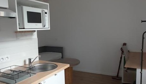 Logement tudiant Location Studio Vide Nantes (44200)