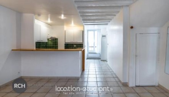 Logement tudiant Studio à Neauphle le Chteau (78640)