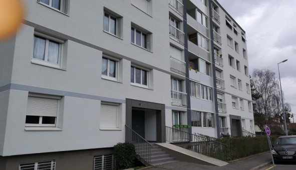 Logement tudiant Studio à Neuilly sur Marne (93330)