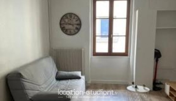 Logement tudiant Studio à Neuville sur Sane (69250)
