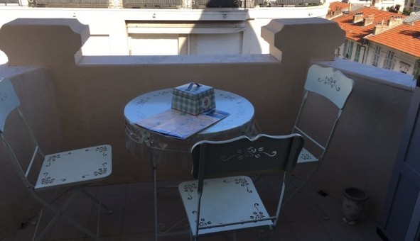 Logement étudiant Studio à Nice (06100)