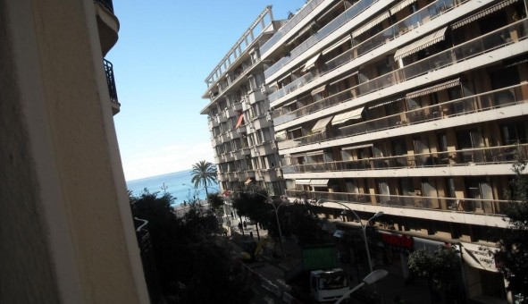 Logement tudiant Location Studio Vide Nice (06100)