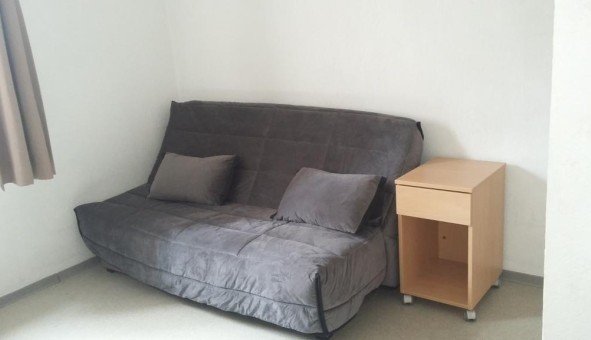 Logement étudiant Location Studio Vide Nice (06100)