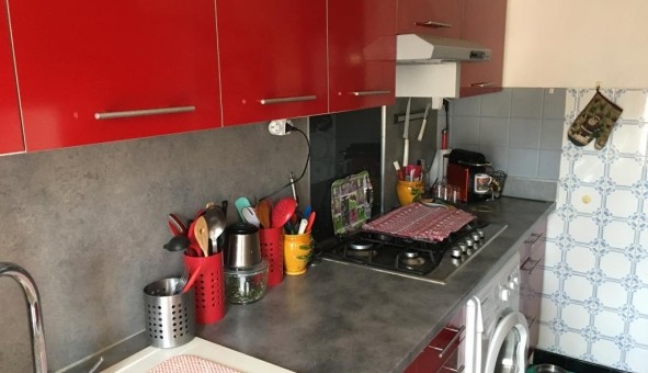 Logement étudiant Location Studio Vide Nice (06100)