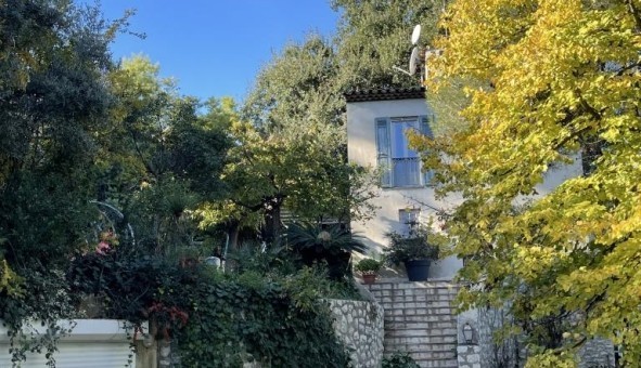 Logement tudiant Location Studio Vide Nice (06100)