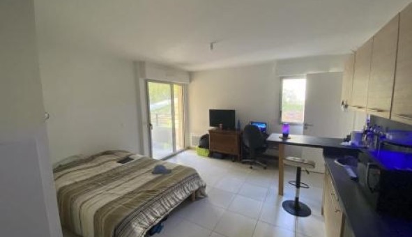Logement tudiant Location Studio Vide Nice (06100)