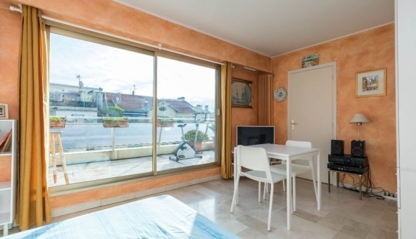 Logement �tudiant Studio &agrave; Nice (06100)