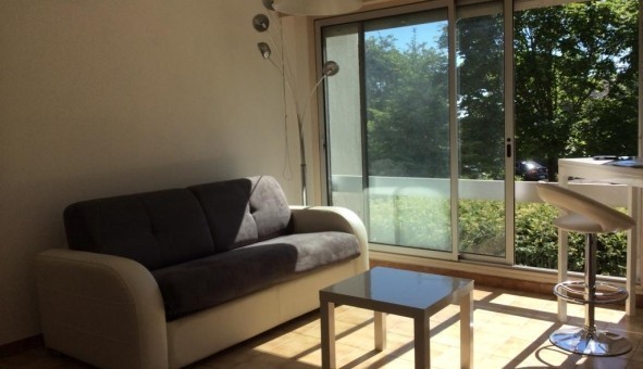 Logement tudiant Studio à Nmes (30000)