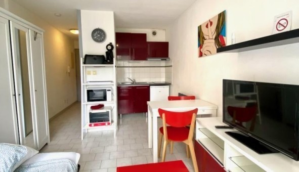 Logement tudiant Studio à Nmes (30000)