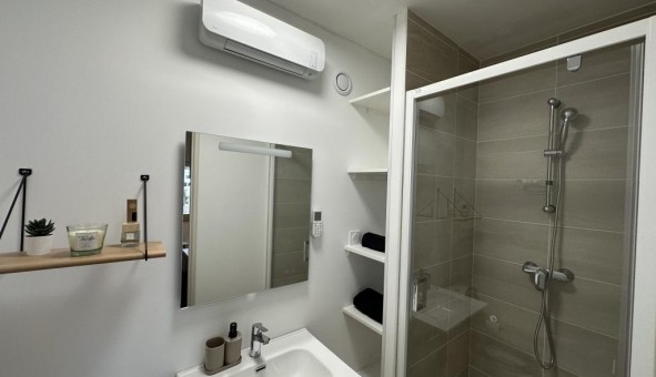 Logement tudiant Studio à Nmes (30000)
