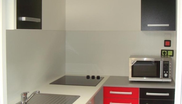 Logement tudiant Studio à Nmes (30000)