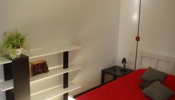 Logement tudiant Studio à Nmes (30000)