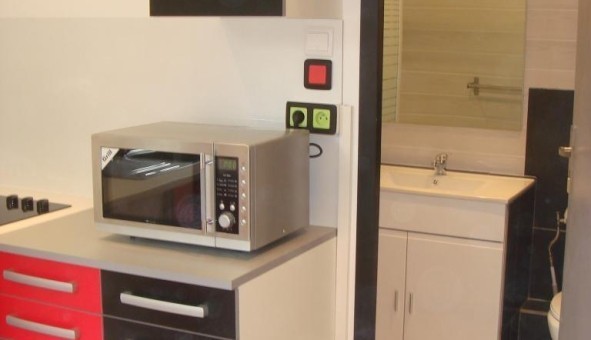 Logement tudiant Studio à Nmes (30000)
