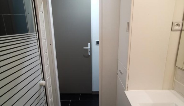 Logement tudiant Studio à Nmes (30000)