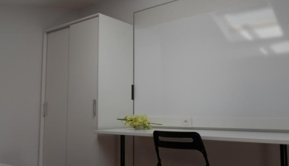Logement tudiant Studio à Nmes (30000)