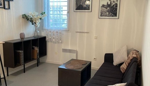 Logement tudiant Studio à Nmes (30000)