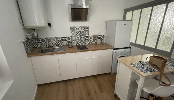 Logement tudiant Location Studio Vide Nmes (30000)