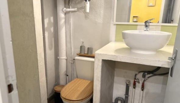 Logement tudiant Studio à Nmes (30000)