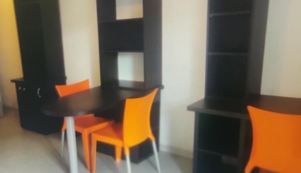 Logement tudiant Studio à Nmes (30000)