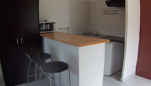 Logement étudiant Studio à Nîmes (30000)