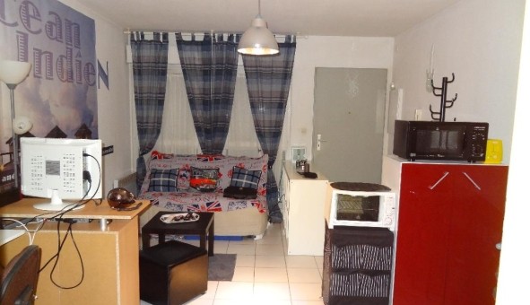 Logement tudiant Studio à Nmes (30000)