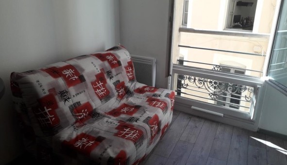 Logement tudiant Studio à Nmes (30000)