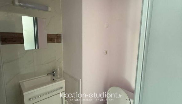 Logement tudiant Studio à Nmes (30000)