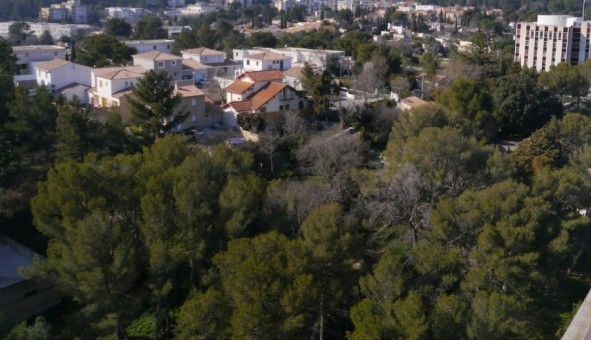 Logement étudiant Location Studio Vide Nîmes (30000)