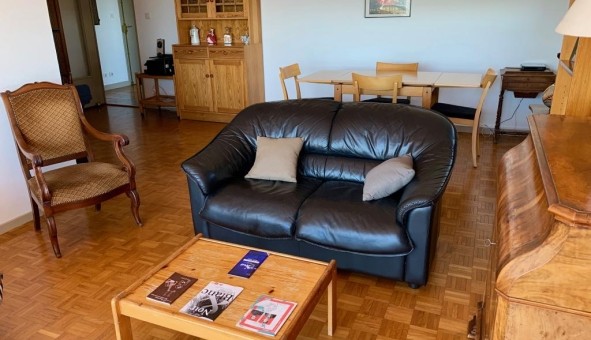 Logement étudiant Location Studio Vide Nîmes (30000)
